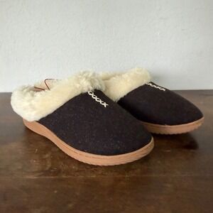 Dearfoams Woman's Indoor/Outdoor Memory Foam Clog Slippers BLACK 
Small 5-6 NWOB